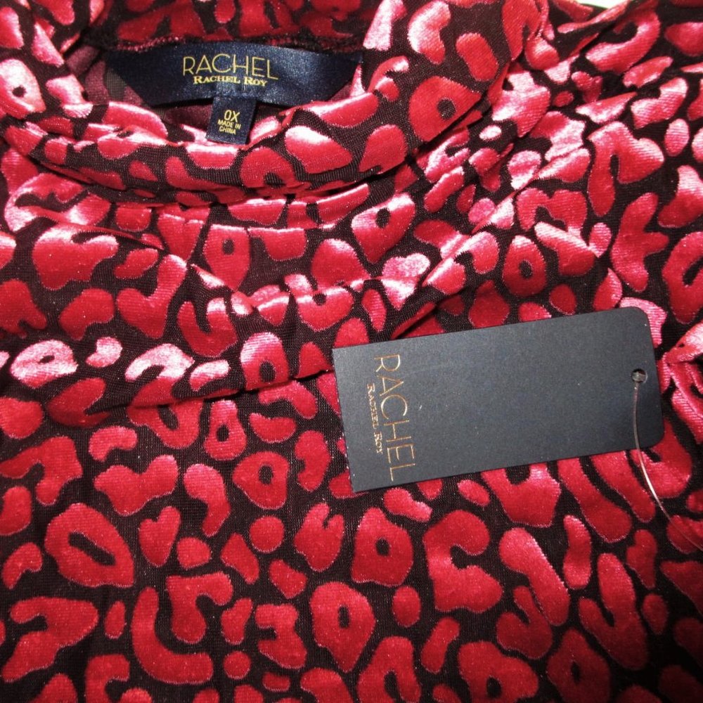 Rachel Rachel Roy Velvet Turtleneck Top Animal Print Size 0X Dark Pink NWT $59 - Picture 4 of 6